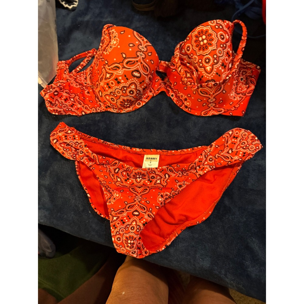 Old Navy Red Bandana Paisley Bikini Set Underwire Top Large Bottoms Medium